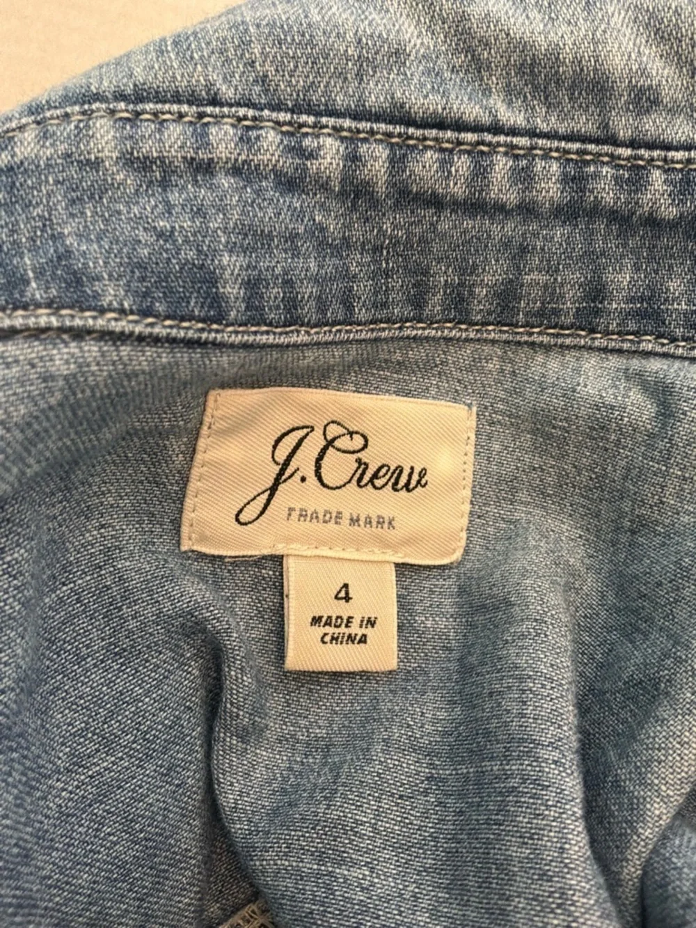 J. Crew Light Blue Denim Button-Up Shirt Size 4 Chambray Western Preppy